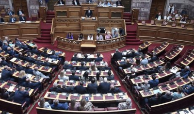 Βουλή: Υπερψηφίστηκε με 166 