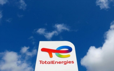 Μπαίνει στην Ελλάδα η Total Energies με εξαγορά του χαρτοφυλακίου ΑΠΕ της Heren Group