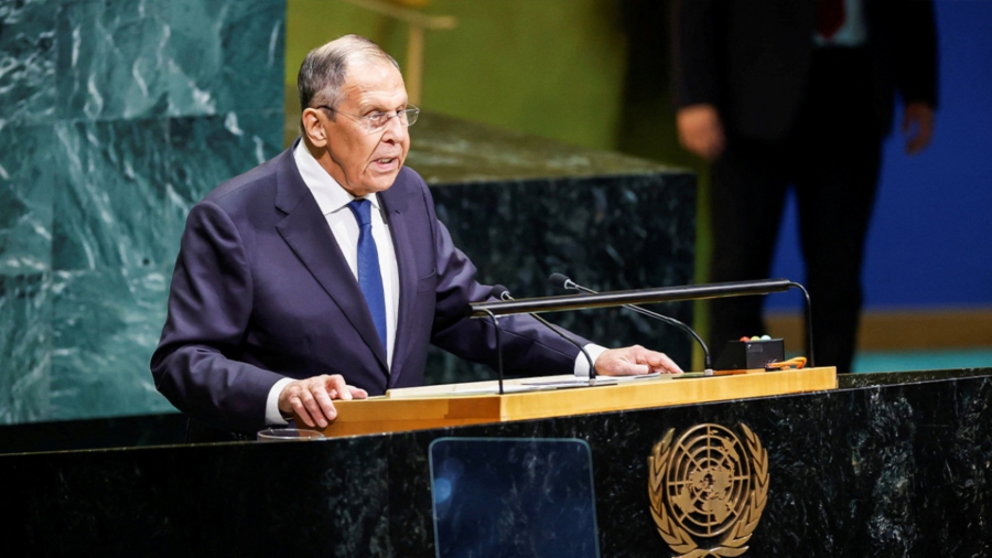 Αντεγκλήσεις Βάτενφουλ και Λαβρόφ για αμυντικά θέματα και συζητήσεις για τα σιτηρά της Μαύρης Θάλασσας-