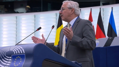Παρέμβαση Μανιάτη στην Κομισιόν: Χαμηλή αποθήκευση, υψηλές τιμές και χαμένοι καταναλωτές