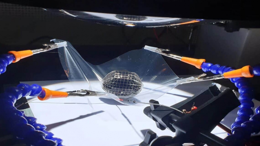 Αντίο στις επίπεδες στέγες:Τα σφαιρικά ηλιακά κελύφη συλλαμβάνουν το κρυφό ηλιακό φως παντού (Eco news)