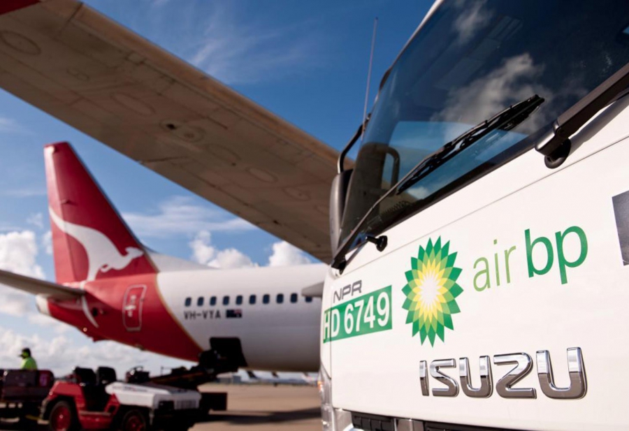 Συνεργασία Qantas και BP για τη μείωση των εκπομπών άνθρακα