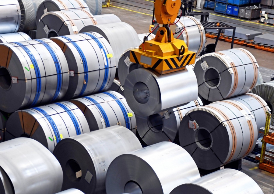Η Κίνα μειώνει άμεσα την εγχώρια παραγωγή χάλυβα (Bloomberg)