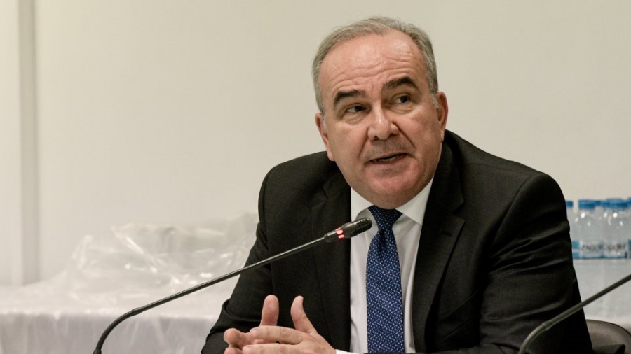 Παπαθανάσης: Δεν υπάρχει πρόβλεψη για διακοπές ρεύματος