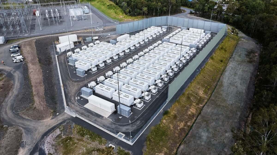 H μεγάλη μπαταρία δύο ωρών CS Energy μπαίνει σε εφαρμογή (Renew Economy)