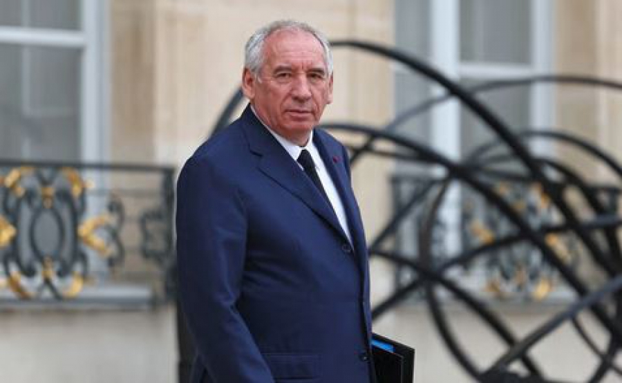 Έπεσε η κυβέρνηση στη Γαλλία - Δεν πήρε ψήφο εμπιστοσύνης ο Bayrou