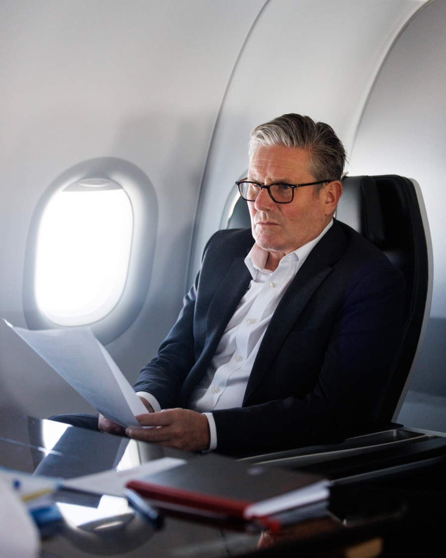 O Starmer πηγαίνει με ατζέντα στη G7 (The Sunday Times)