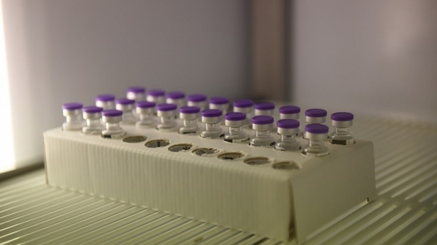 Οικονομική συνδρομή της Βρετανίας 1 δισ. δολ. για τη διανομή του εμβολίου στις αναπτυσσόμενες χώρες