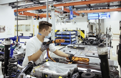 Volkswagen: Δημιούργησε εργαστήρια έρευνας μπαταριών ηλεκτροκίνησης