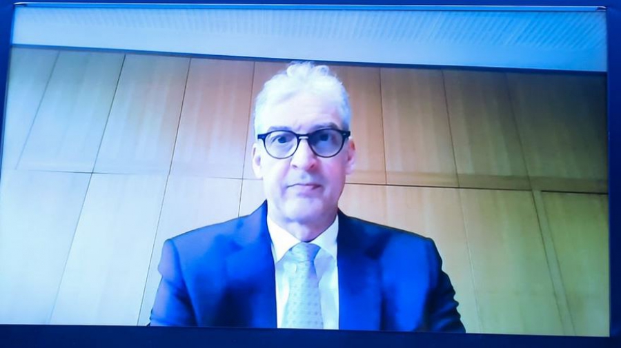 Όλιβερ Ρέντσλερ: «Όταν ξεκινήσαμε τη συζήτηση για την ενεργειακή μετάβαση είχαμε 27 διαφορετικές απόψεις»