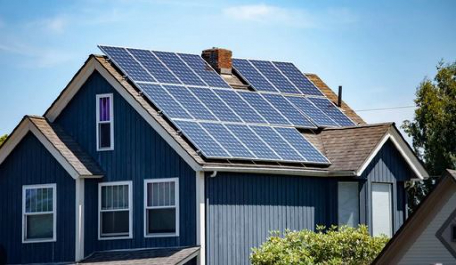 Έρευνα: Πως τα οικιακά φωτοβολταϊκά αυξάνουν την κατανάλωση ενέργειας των νοικοκυριών