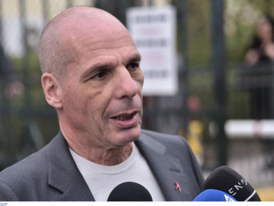 Σφαγή Βαρουφάκη-ΣΥΡΙΖΑ για α' κατοικία: Πουλάτε φύκια για μεταξωτές κορδέλες -Αν ονειρεύεστε Μητσοτάκη, να το πείτε