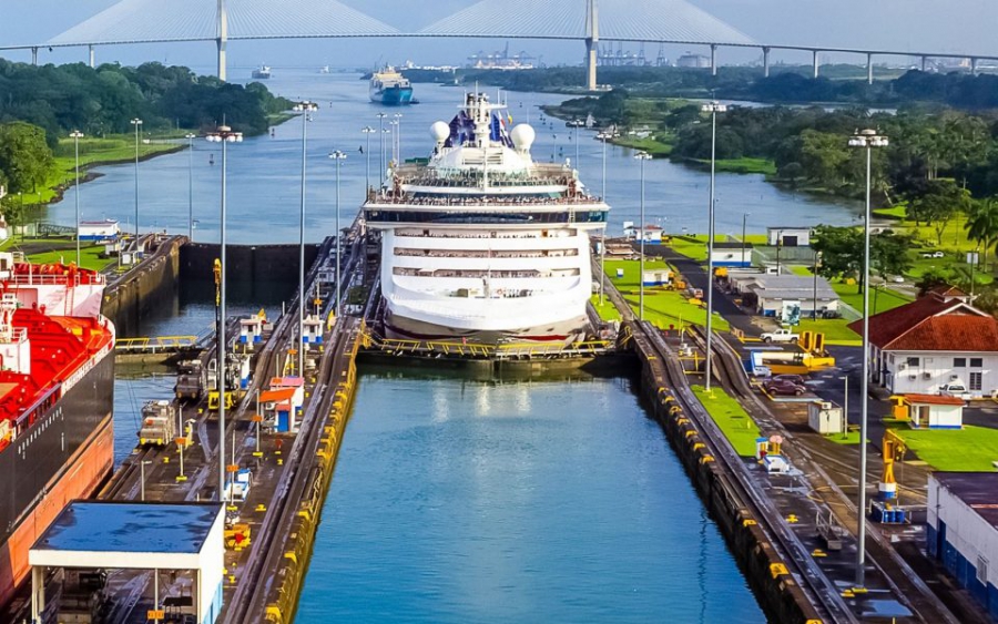 Εκτοξεύεται το κόστος διέλευσης από τη Διώρυγα του Παναμά, ανοίγοντας νέα αγορά για τις μεταφορτώσεις LPG