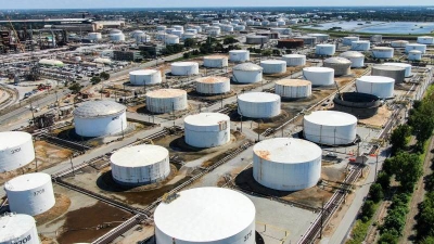 ΗΠΑ: Ρίχνουν στην αγορά έως και 45 εκατ. βαρέλια πετρέλαιο από τα στρατηγικά αποθέματα