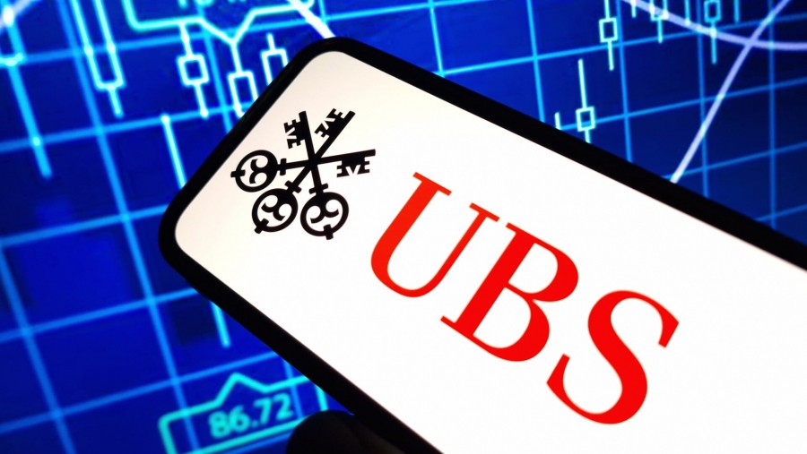 UBS: Ρίχνει τους στόχους για S&P λόγω υψηλών τιμών πετρελαίου και καθυστέρησης στις μειώσεις επιτοκίων