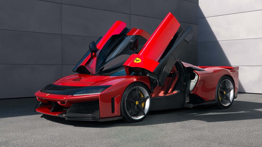 Ferrari: Η πτώση της μετοχής της βλάπτει την κυκλοφορία ηλεκτρικών οχημάτων (Reuters)