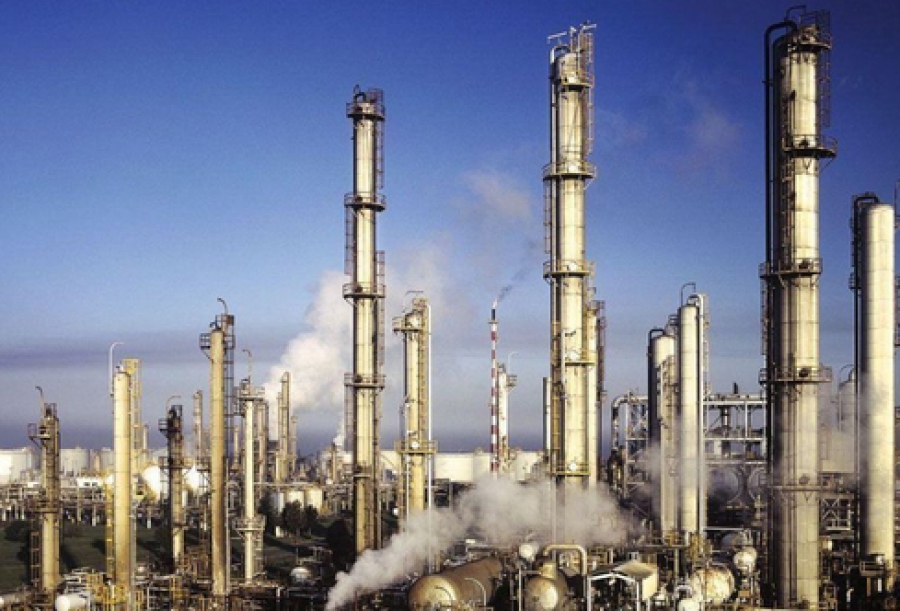 Ινδία: ΗΑΕ και Σαουδική Αραβία σχεδιάζουν επενδύσεις σε διυλιστήρια στην Ινδία
