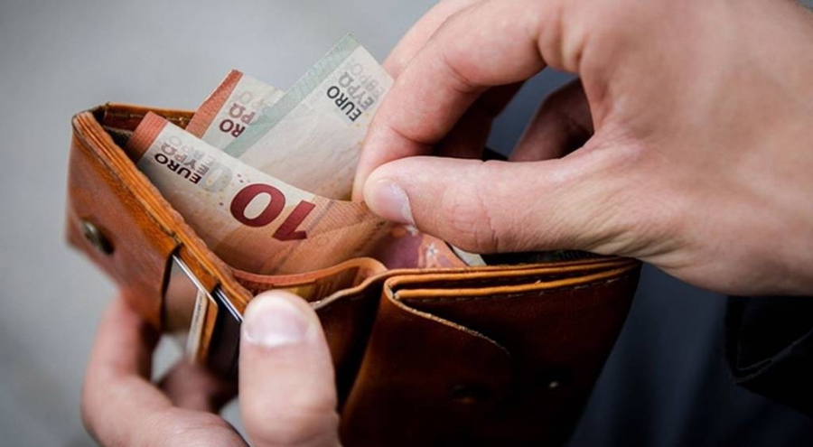 Αυξήσεις από 12% έως 30% στους μισθούς θα δουν οι εργαζόμενοι σε 19 κλάδους το 2026