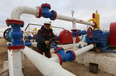 Το Καζακστάν θα ξεκινήσει τις πωλήσεις πετρελαίου μέσω του αζερικού αγωγού