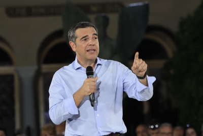 Φιγούρα και επικοινωνιακό σόου από Τσίπρα στην Κύπρο