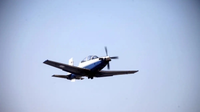 Πτώση εκπαιδευτικού αεροσκάφους στο Τατόι – Πληροφορίες για έναν νεκρό και έναν τραυματία