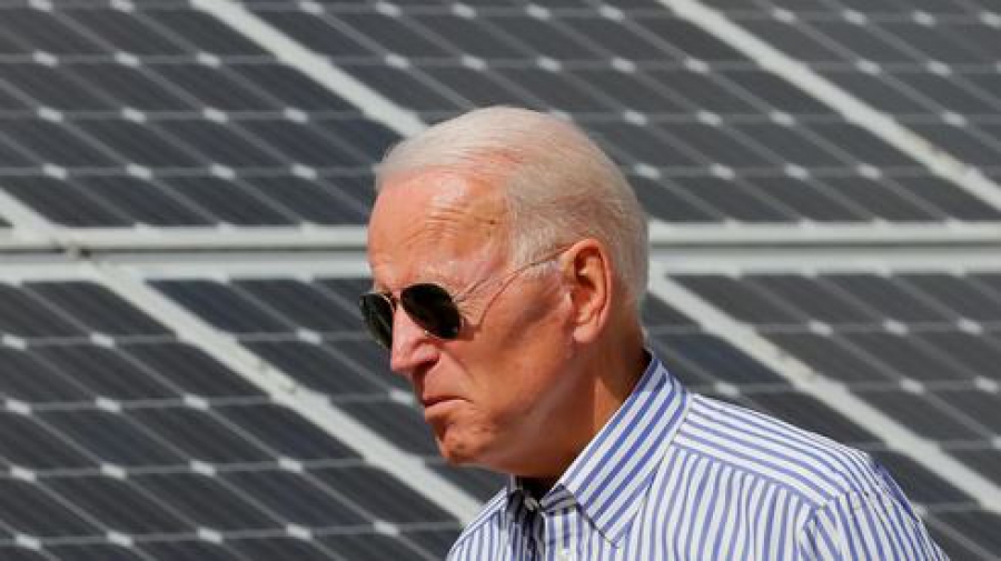 Μπάιντεν: 24μηνη εξαίρεση από τους δασμούς για τα ηλιακά πάνελ από τέσσερις χώρες