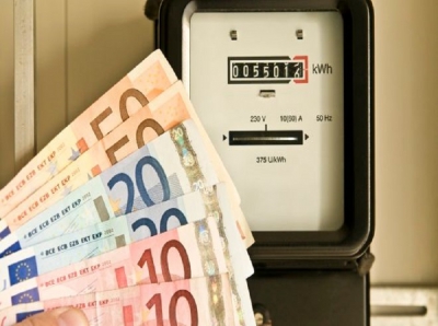 Ξεπερνούν το 1 δισ. ευρώ οι ανεξόφλητοι λογαριασμοί ρεύματος