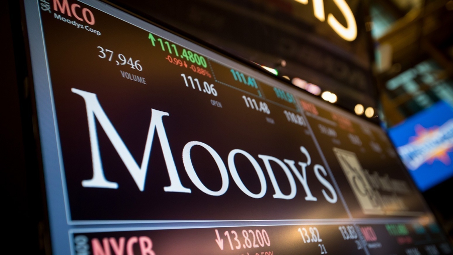 Bloomberg: Αν η Moody's αναβαθμίσει σήμερα την Ελλάδα, αλλάζουν πολλά