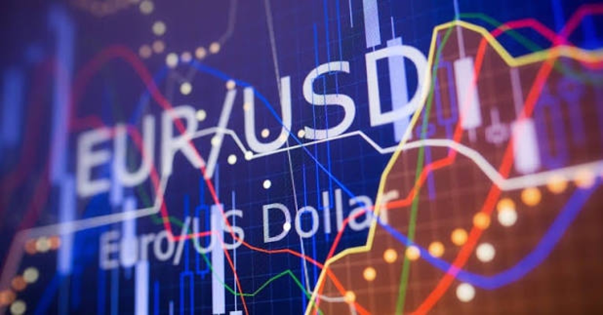 UBS: Εκτιμά ανάκαμψη του ευρώ έναντι του δολαρίου, καθώς οι αγορές γίνονται υπερβολικά απαισιόδοξες για την Ευρώπη