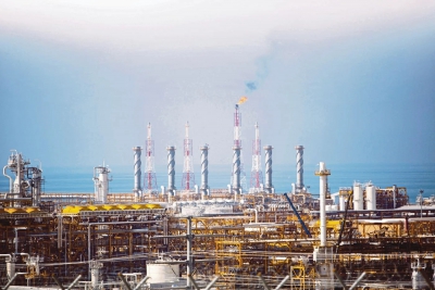 Oil Price: Οι ζημιές στις ενεργειακές υποδομές της Μέσης Ανατολής πλησιάζουν τα 60 δισεκατομμύρια δολάρια