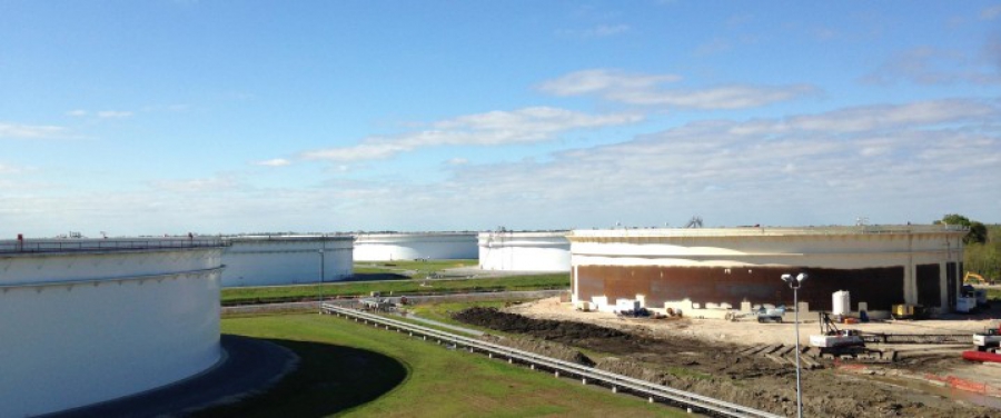 ΗΠΑ: Η αύξηση των αμερικανικών αποθεμάτων αργού πιέζει τις τιμές (Oil Price)