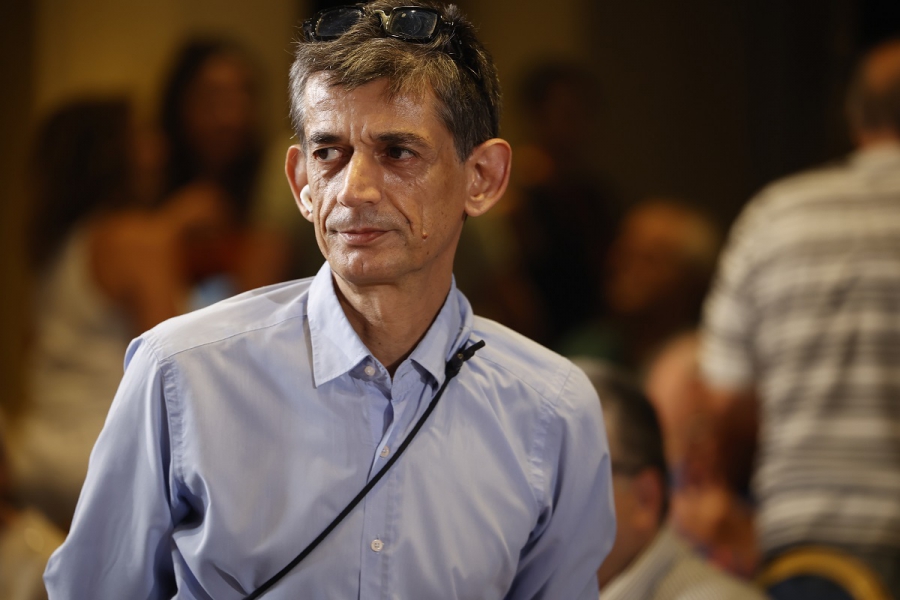 Καρανίκας «πετσοκόβει» Τσίπρα: Είναι ανερμάτιστος – Το Κέντρο θέλει σοβαρές προτάσεις