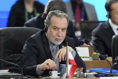 Aragchi προς BRICS: Οι ΗΠΑ είναι μια παρακμάζουσα αυτοκρατορία- Μην κλείνετε τα μάτια στο διεθνές δίκαιο