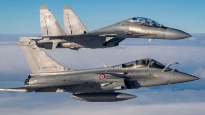 J-16 εναντίον Rafale: Στην Αίγυπτο ο κορυφαίος Γάλλος στρατιωτικός διοικητής, λίγες ημέρες πριν από την άφιξη του Xi Jinping