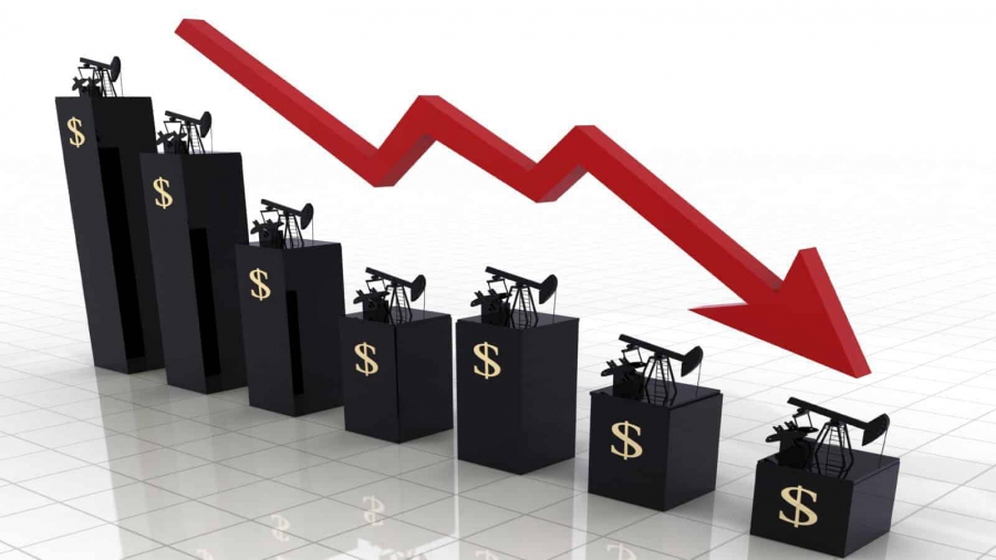 Μεγάλη πτώση 4% στο πετρέλαιο μετά τα στοιχεία αποθεμάτων της βενζίνης