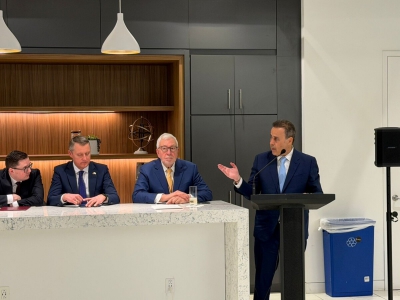 Παπασταύρου από Ουάσιγκτον: Κάναμε τη γεωγραφία μας, δύναμη - Μετατρέψαμε τη διεθνή μας αξιοπιστία σε πόλο έλξης επενδύσεων