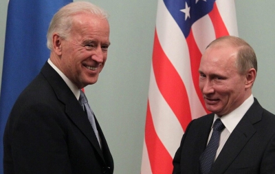 Τηλεφωνική επικοινωνία Biden - Poutin - Πρόταση για σύνοδο κορυφής «σε τρίτη χώρα»
