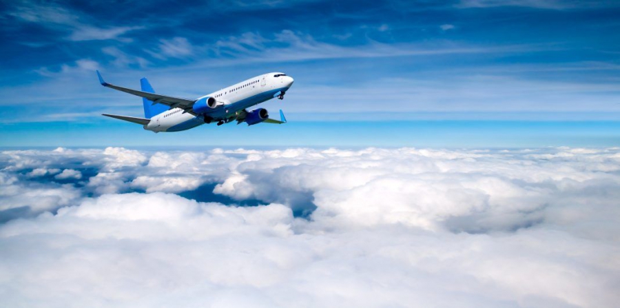 Οι αεροπορικές εταιρείες καλούν την ΕΕ να παρέμβει καθώς ο πόλεμος στο Ιράν περιορίζει την προμήθεια καυσίμων για αεροσκάφη (Reuters)