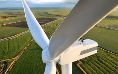 «Φωνάζουν» WindEurope και SolarPower Europe: Δεν πρέπει να χάσουμε δύο χειμώνες για πράσινες μεταρρυθμίσεις