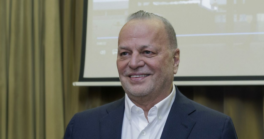 Ο πρόεδρος αποδεικνύει έμπρακτα την πίστη του στην υλοποίηση του οράματος της νέας Metlen