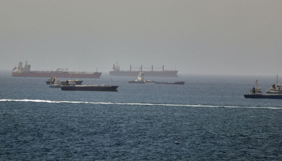 Μειωμένη καταγράφεται η κίνηση των πλοίων στα Στενά του Ορμούζ