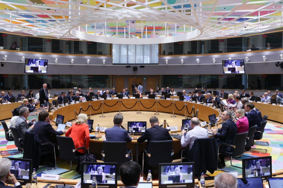 Ecofin: Εγκρίθηκε η ενεργοποίηση της εθνικής ρήτρας για τις αμυντικές δαπάνες για τα κράτη της ΕΕ