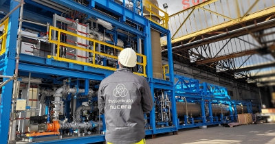 Η Thyssenkrupp Nucera κατέγραψε ισχυρή άνοδο νέων παραγγελιών στο δεύτερο τρίμηνο
