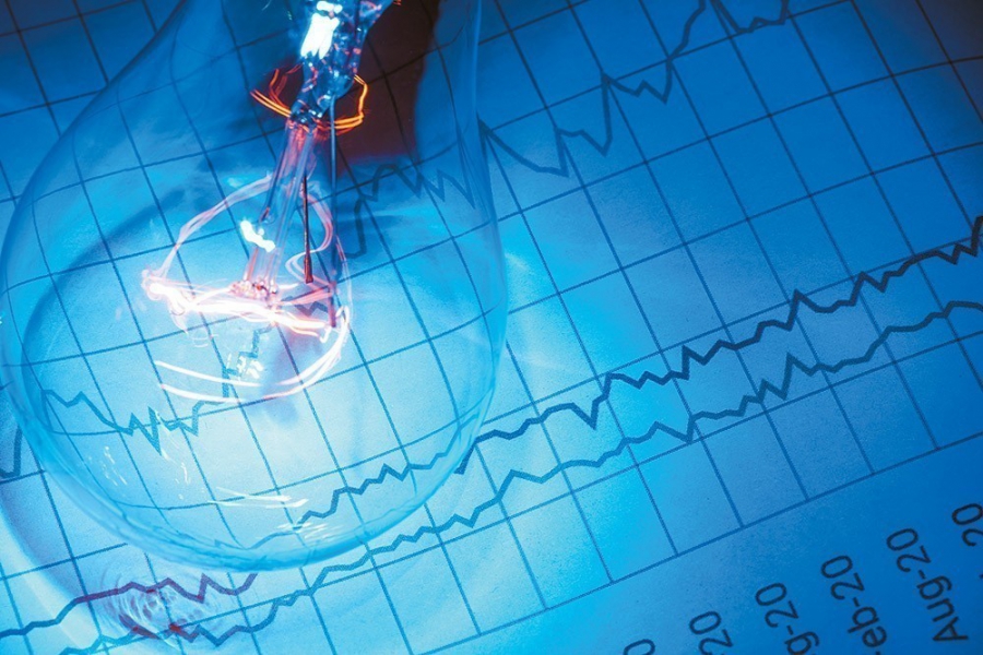 Η μειωμένη ζήτηση έριξε τις τιμές στη χονδρική ρεύματος- ΑΠΕ και ΦΑ αφορούσαν στο 70% του μίγματος