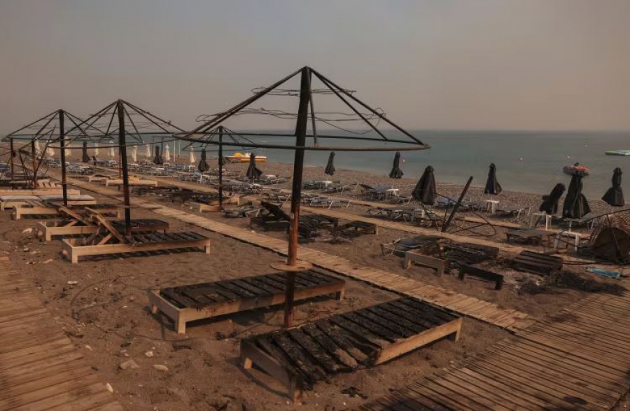 DW για Νότια Ευρώπη: Θα ζημιωθεί ο τουρισμός από τις φωτιές;