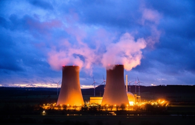 Euractiv: Επίσημα στη «μάχη» της ΕΕ κατά του άνθρακα μπαίνει η πυρηνική ενέργεια