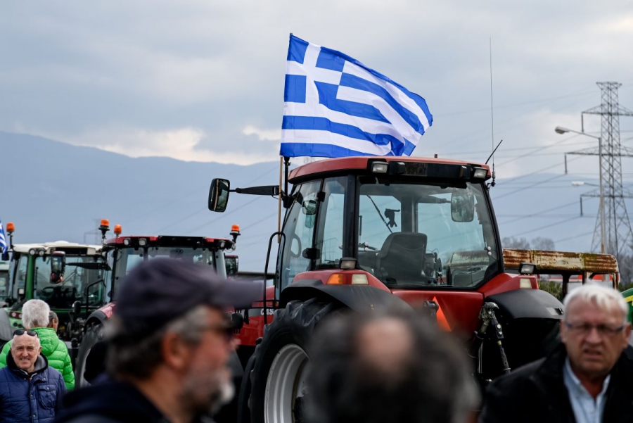 Ενισχύονται τα μπλόκα σε όλη τη χώρα - Για νέα συμφωνία αλήθειας μίλησε ο πρωθυπουργός
