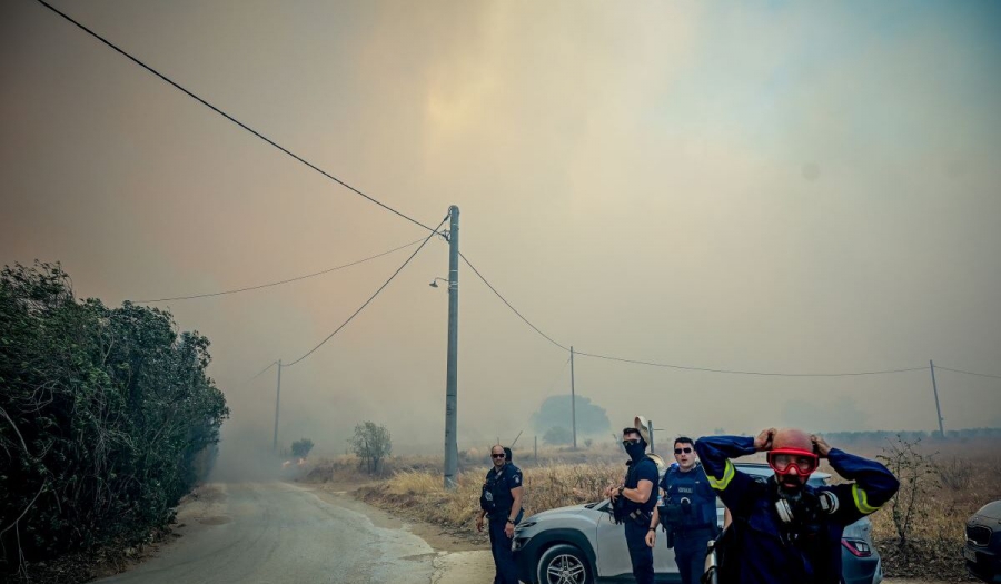 Σε κομμένο καλώδιο μέσης τάσης οι έρευνες για την πυρκαγιά στην Κερατέα